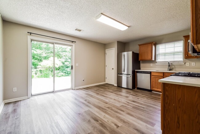 Photo - 3568 Brookstone Way