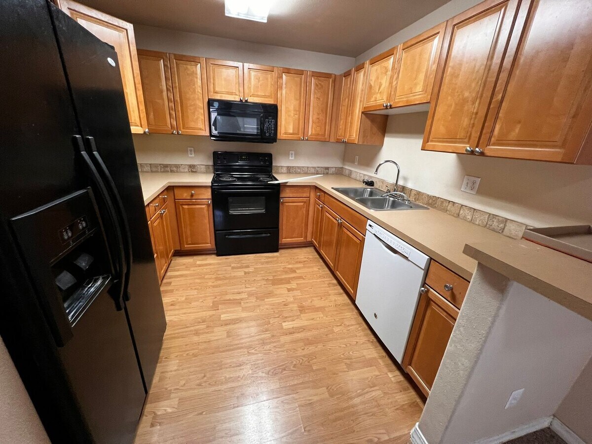 Photo - Ground Floor 2 bed, 2 bath condo