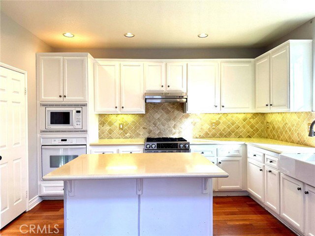 Photo - 16 Ellistone