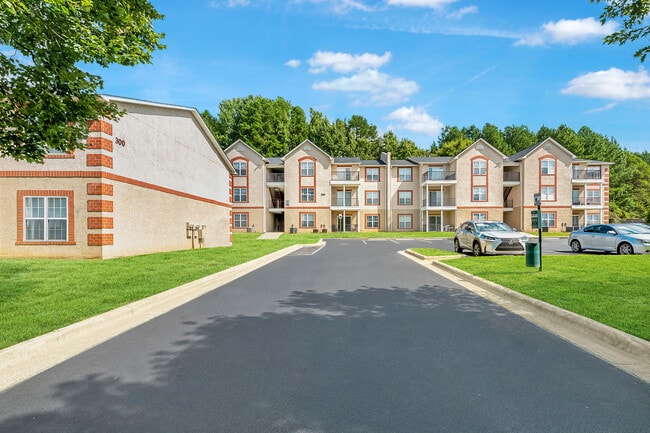 Photo - Crown Point Luxury Apartments at Kingsport