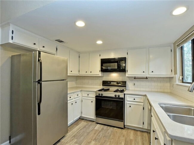 Photo - 6206 Sun Vista Dr