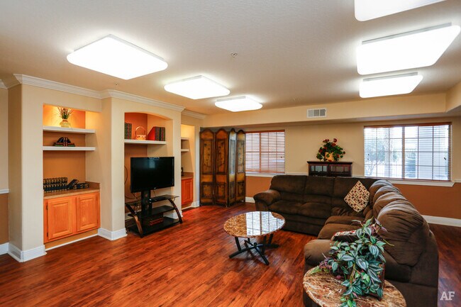 Photo - 6401 St Johns Ave Unidad 246