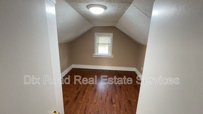 Photo - 1841 Harvard St