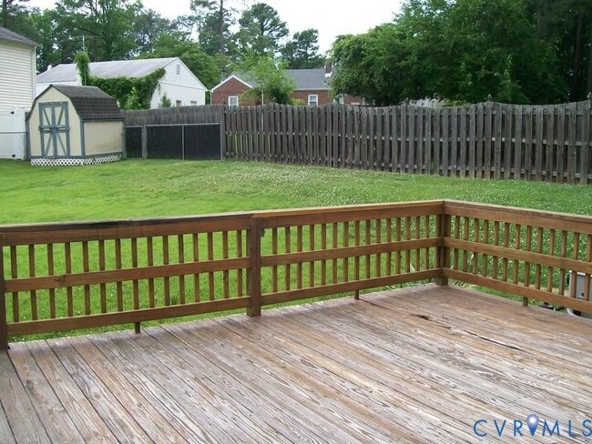 Photo - 111 Lakeside Dr
