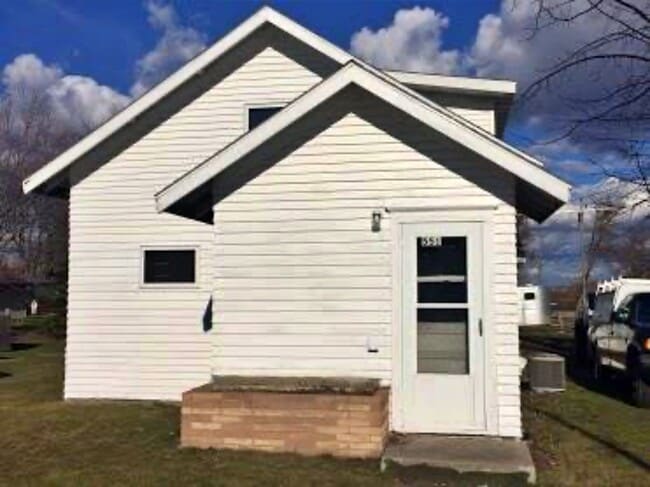 Building Photo - 551 Milkyway St S Rental