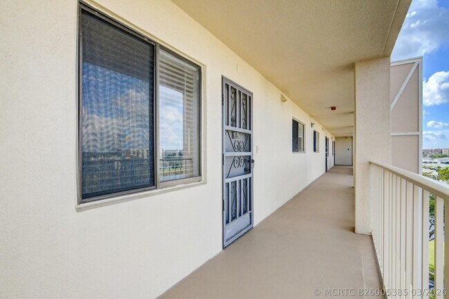 Photo - 14426 Amberly Ln Unit 706
