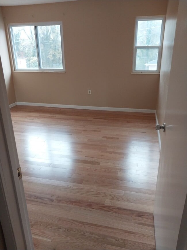 Photo - 109 Wade Ln Townhome