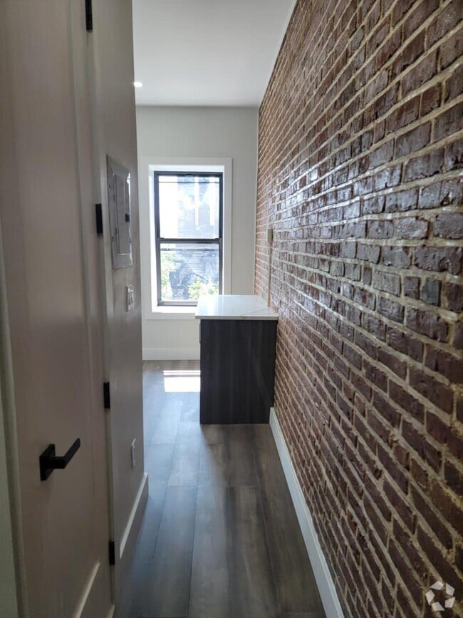 Building Photo - 239 Lenox Ave Unit 3B Rental