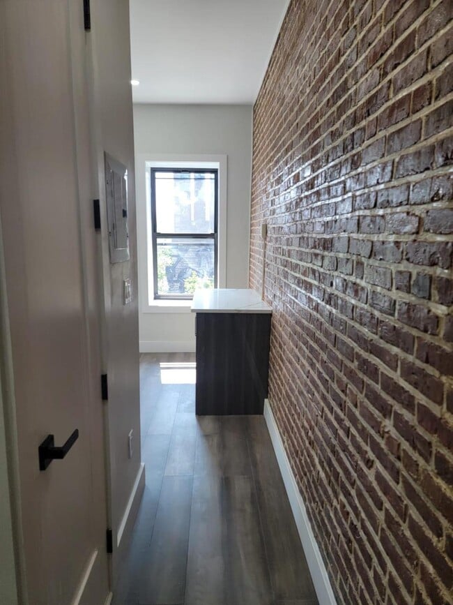 Photo - 239 Lenox Ave Apartamento Unidad 3B