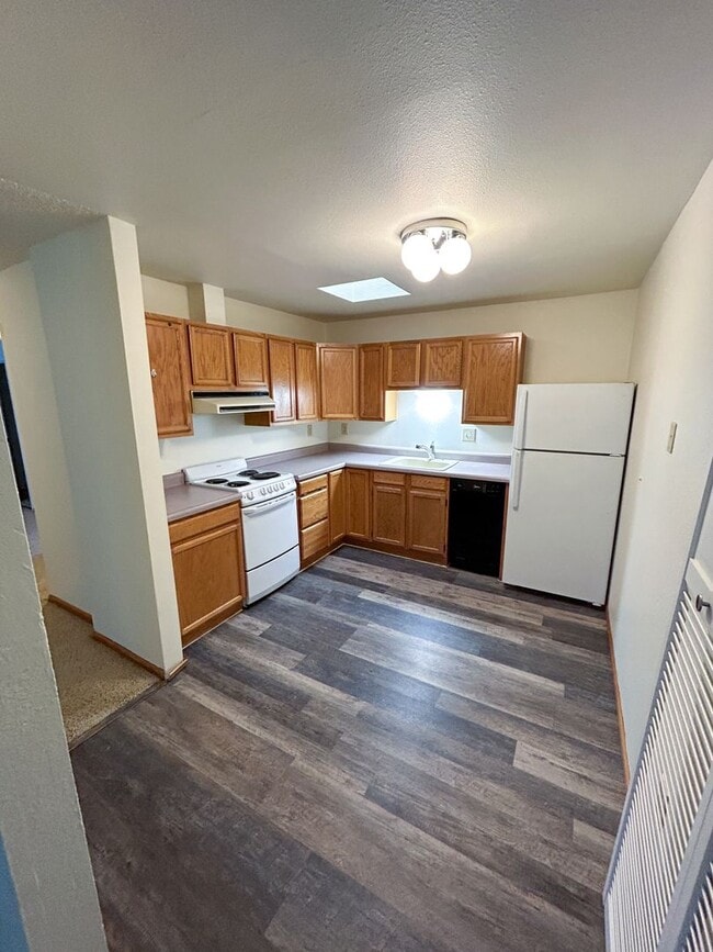 Photo - Renton Highlands 1 Bed 1 Bath Condo for Lease! Unit X1