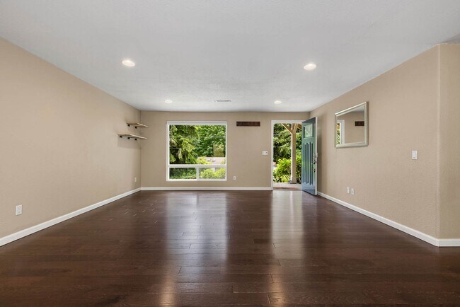 Photo - 18011 NE 156th St