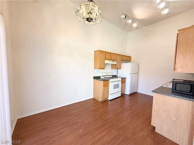 Photo - 3320 Cactus Shadow St Unidad 203