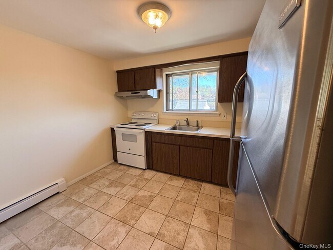 Photo - 95 Graywood Rd Unit 2nd Fl