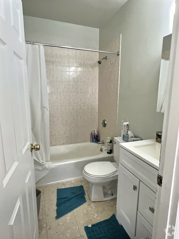 Building Photo - 1486 Beacon St Unit 1 Rental
