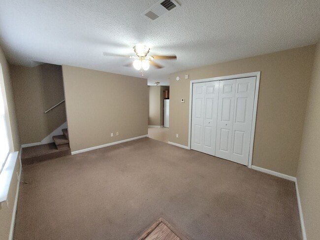 Photo - 121-123 Mario Circle Unit 121