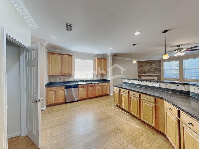 Photo - 348 Yellow Iris Rd