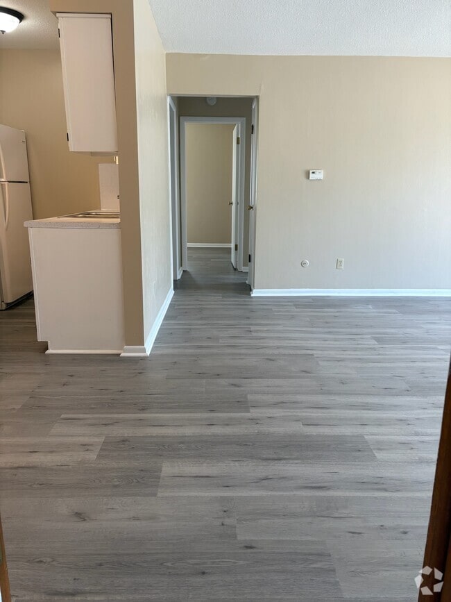 Building Photo - 820 4TH ST Rental