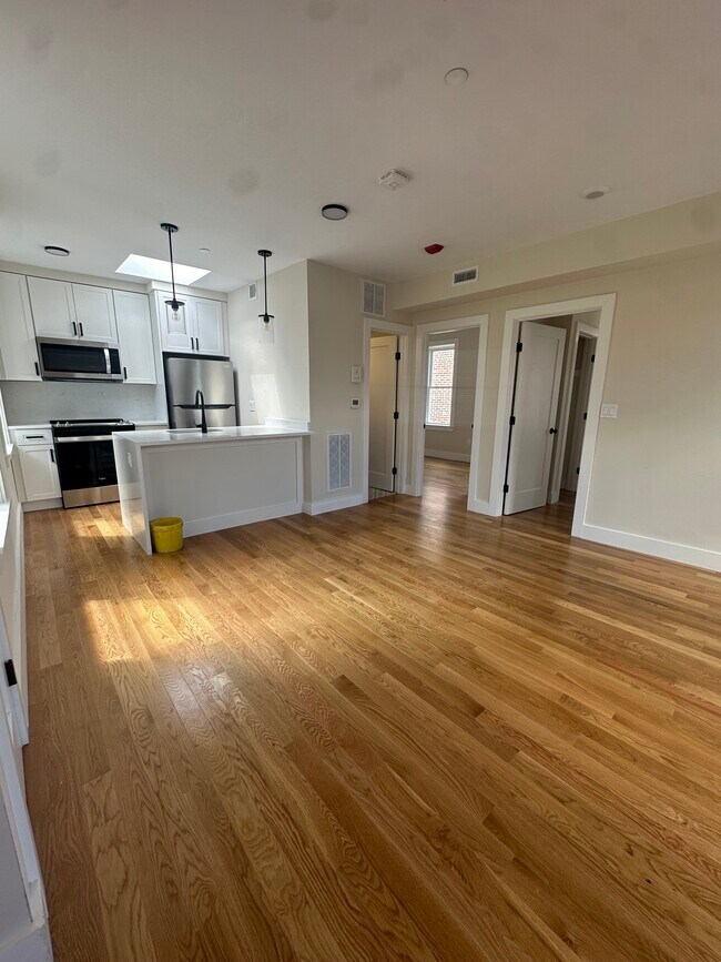 Photo - 70 N Margin St Unidad 3r