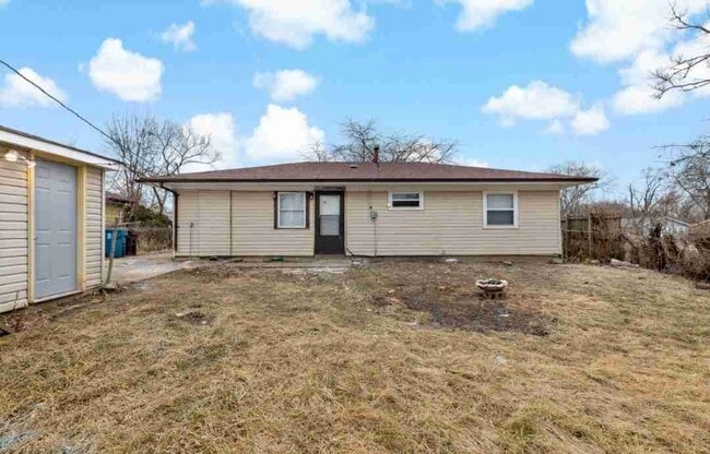 Photo - 583 Andover St