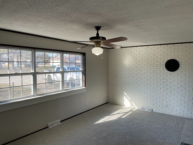 Photo - Rogersville Living at a great price .