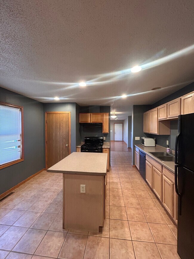 Photo - 1829 Girard Ave N Unit B