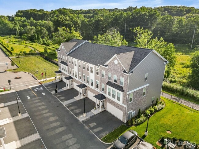 6 Coogan Ct