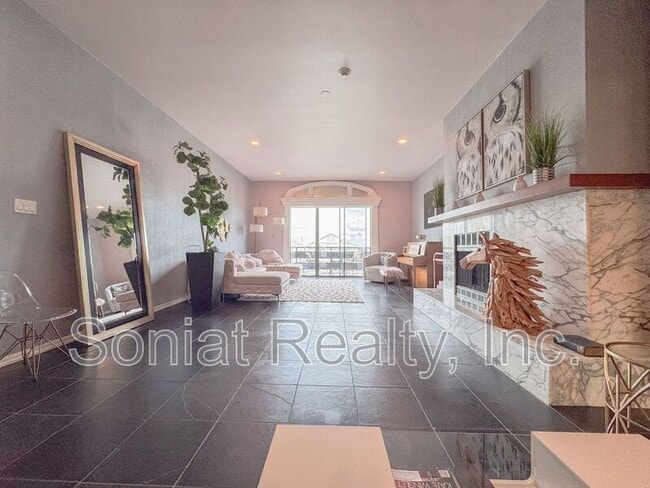 Photo - 7300 Lakeshore Dr Unidad Apt. 16