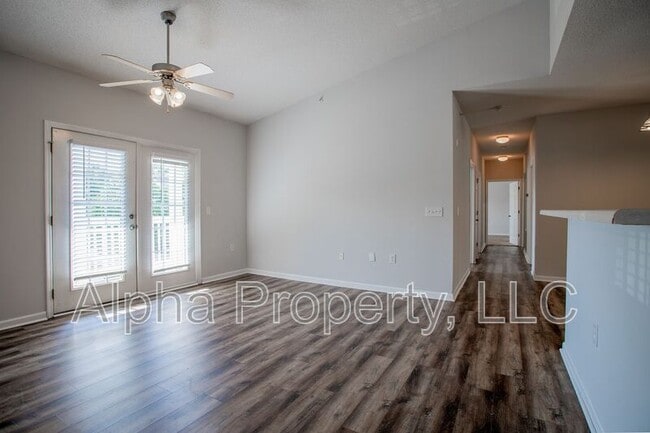 Photo - 531 McKenna Cir
