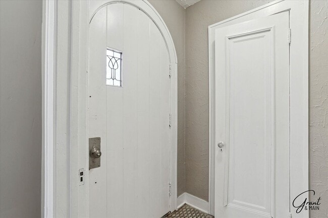 Photo - $1500 Large 3 bedroom home