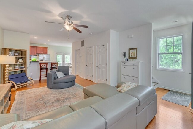 Photo - 151 Longwood Dr