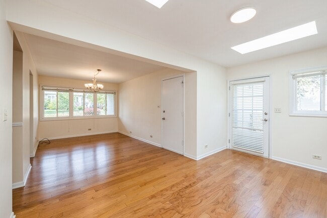 Photo - 4701 Lawn Ave
