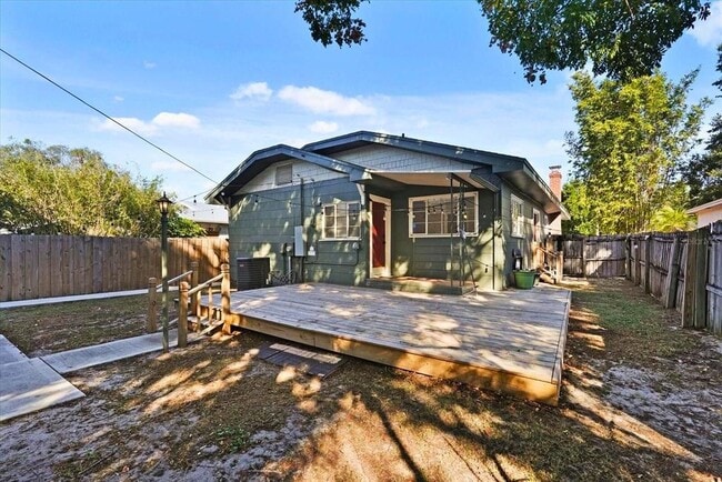 Photo - 303 E Paris St