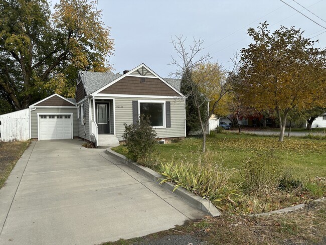 Photo - 10421 E Springfield Ave