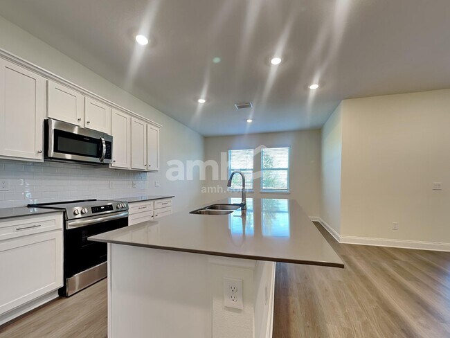 Photo - 1048 Grafton Ridge Dr