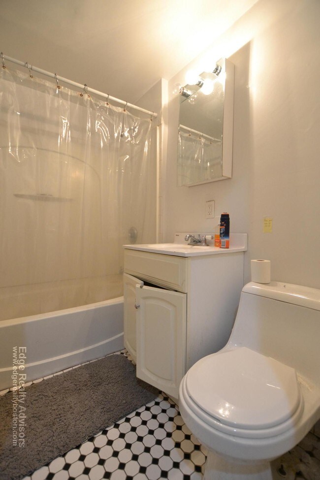 Photo - 66 Egmont St Unidad 2