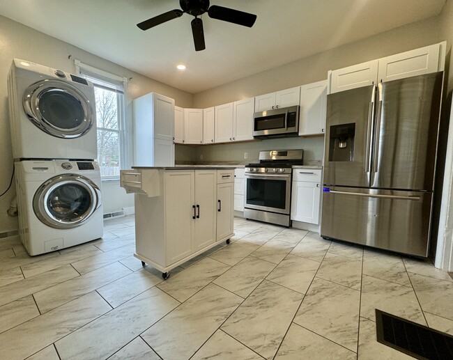 Photo - 121 Chicago Ave