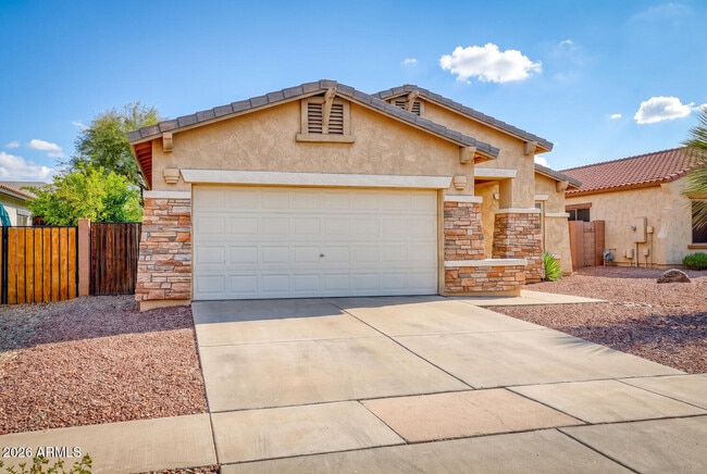844 E Indian Wells Pl