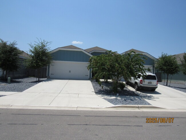 Photo - 619 Heathers Way Townhome