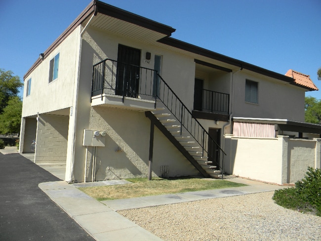 Photo - 748 E Joan De Arc Ave