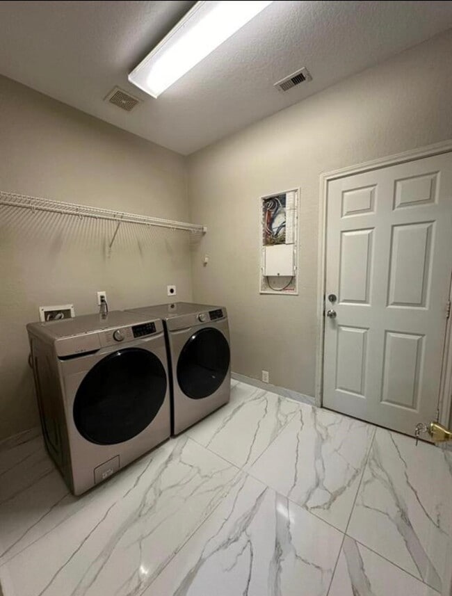 Photo - 11027 Dellrose Crossing Dr