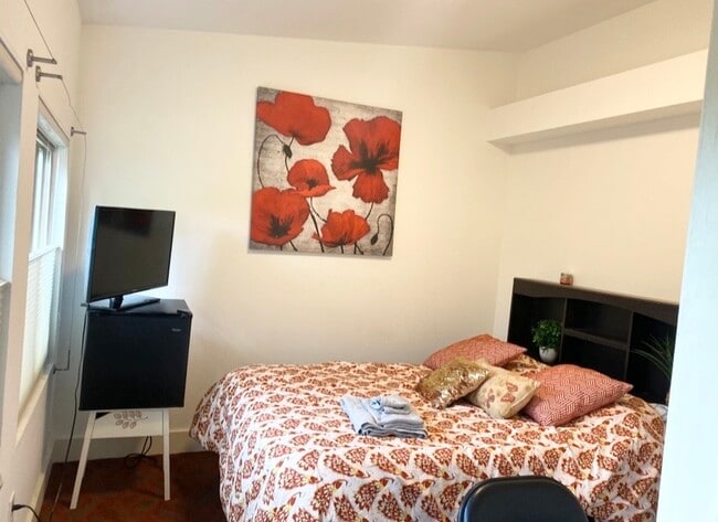 Photo - 2477 20th St