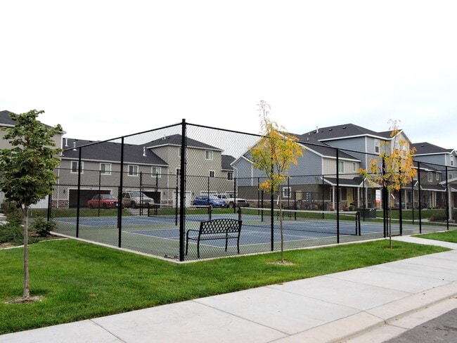 canchas de pickleball - 694 E 355 N
