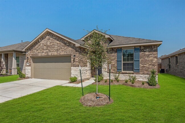 Building Photo - 339 Lippizan Dr