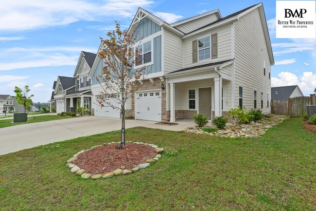 Photo - 525 Harbour Pointe Dr