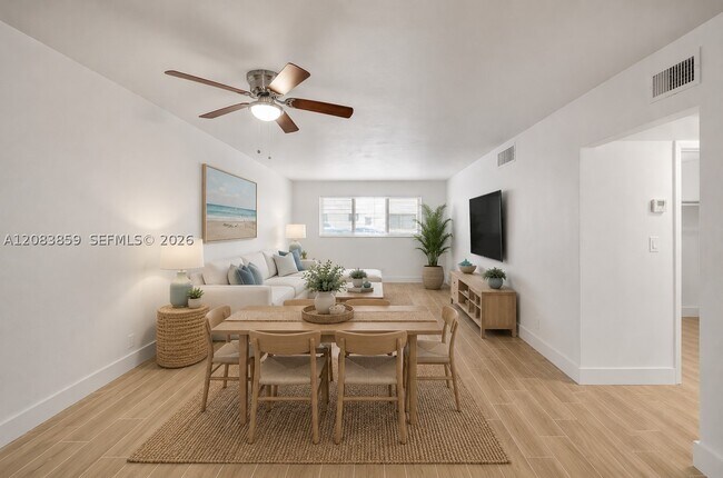 Photo - 1939 Jefferson St Unit 103