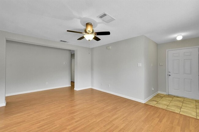 Photo - 3315 Settlement Dr