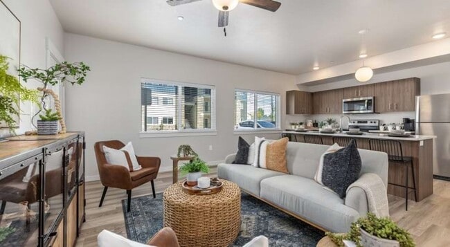 3225 E Greenhurst Rd Unit B307