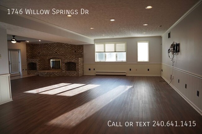 Photo - 1746 Willow Springs Dr