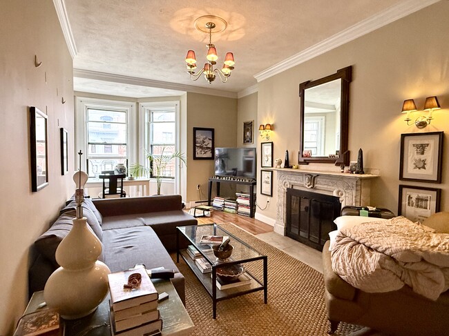 Building Photo - 181 Beacon St Rental