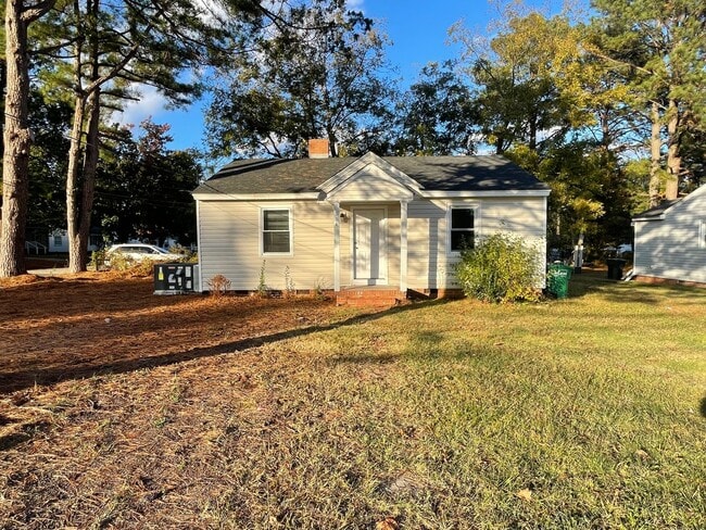 Photo - 514 Macon St S